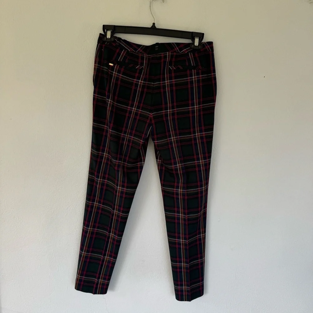 Tommy Hilfiger green red holiday plaid mid rise slim fit stretch pants size 6